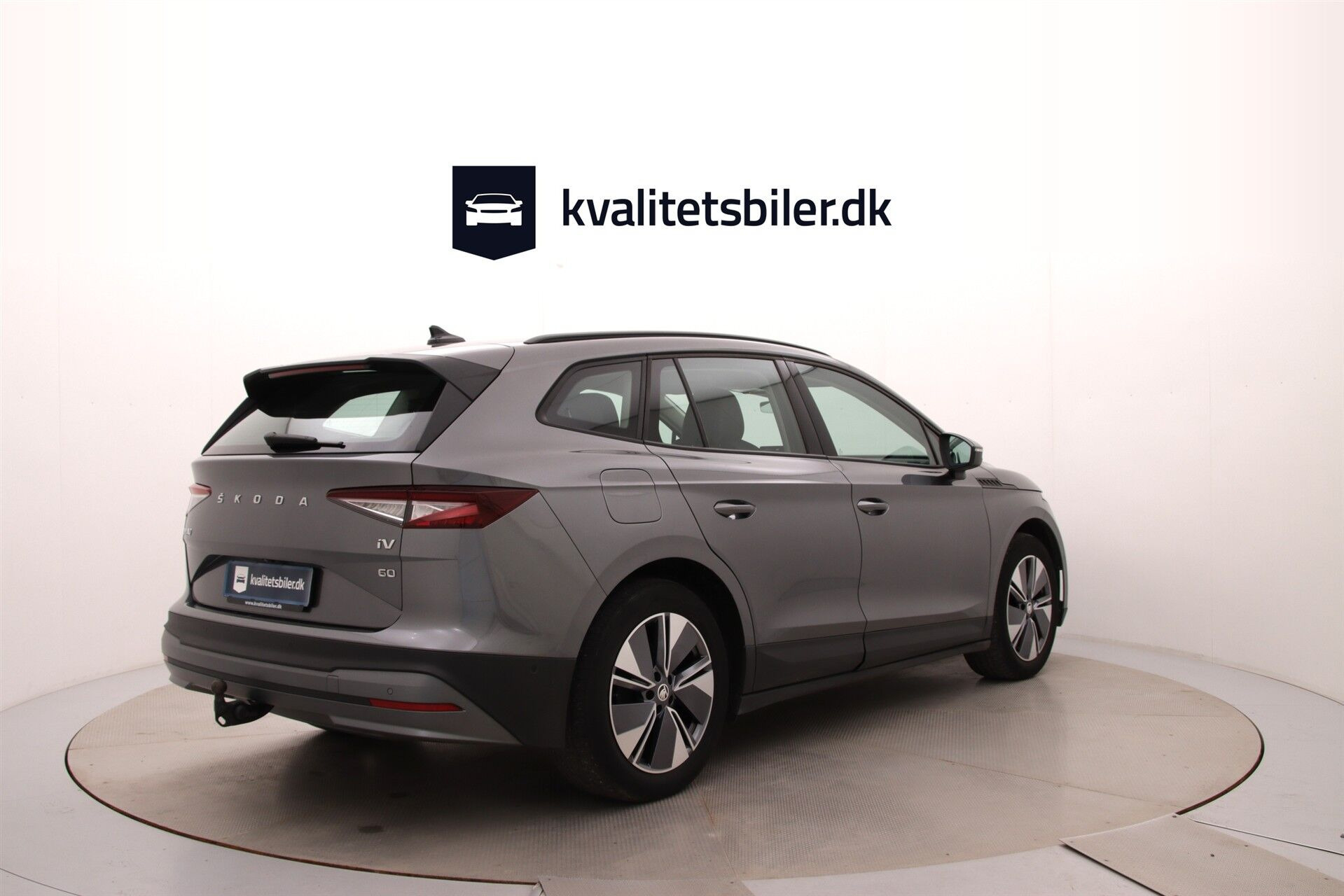 Grå Skoda Enyaq fra 2022