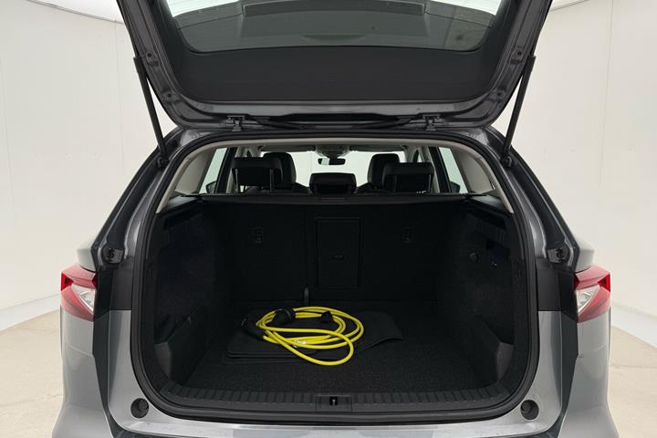 Grå Skoda Enyaq fra 2022