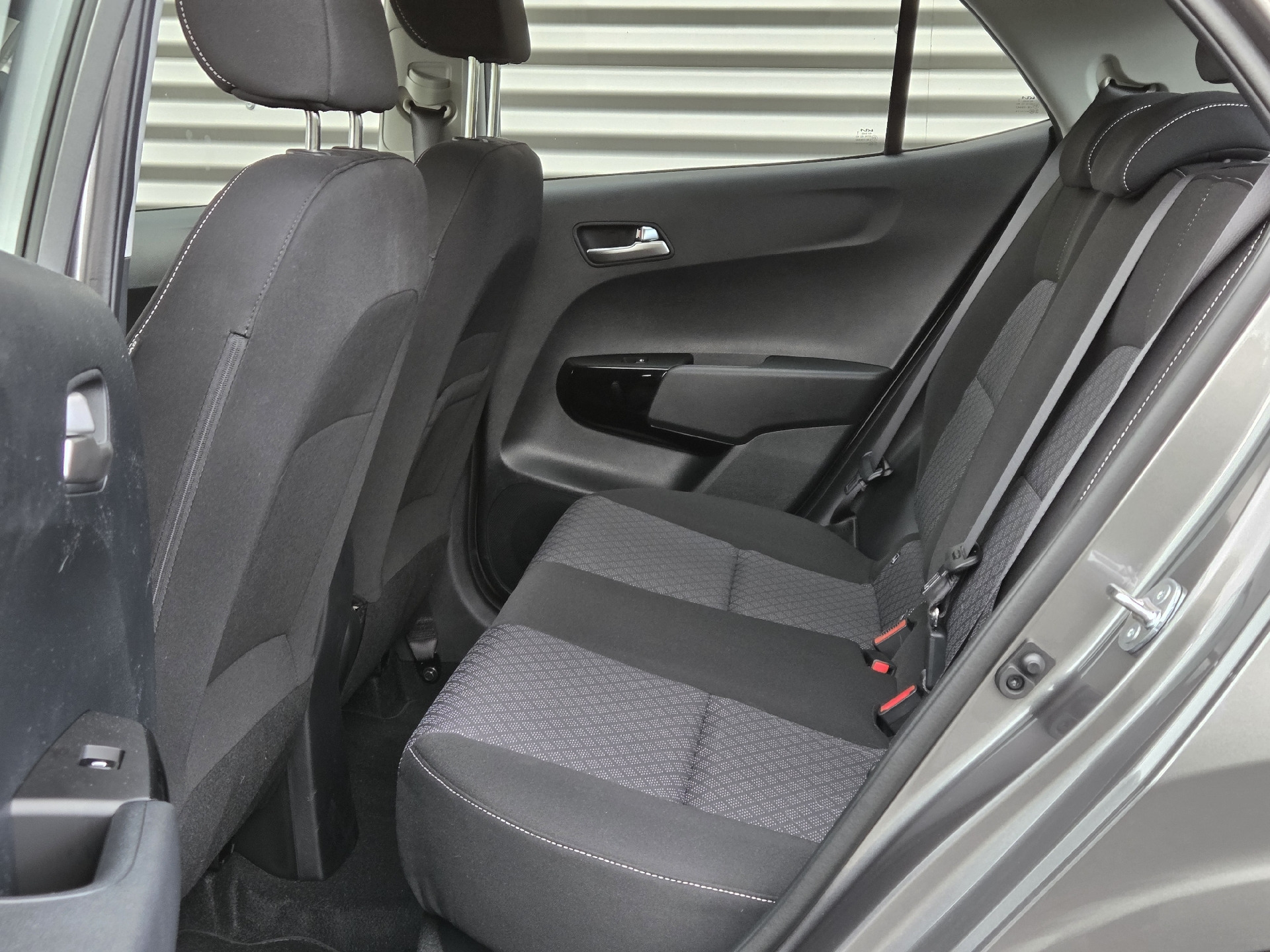 Grå Kia Picanto fra 2025