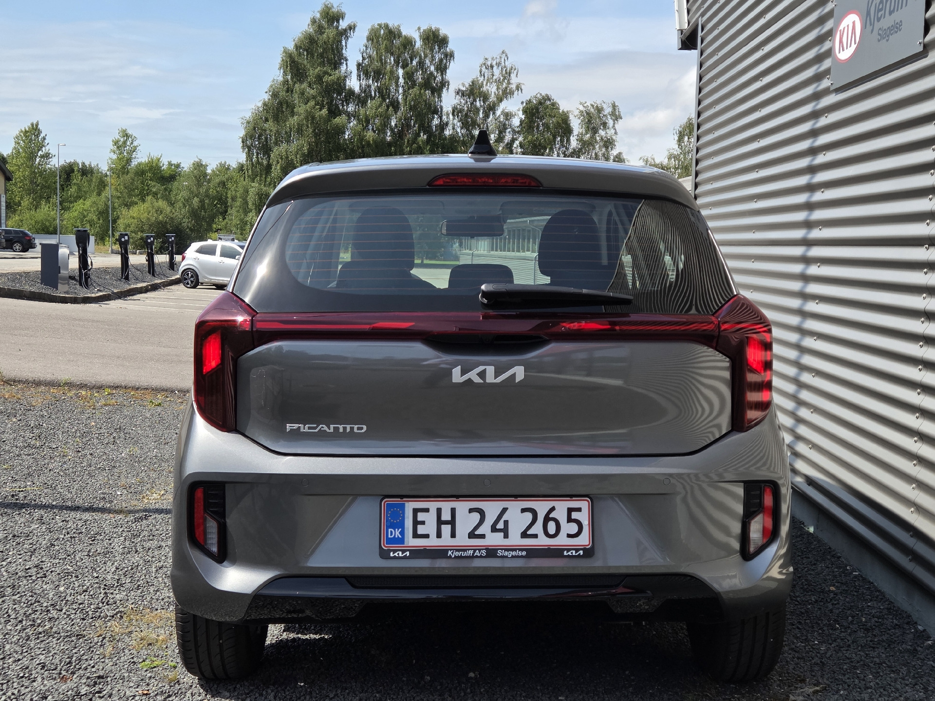 Grå Kia Picanto fra 2025