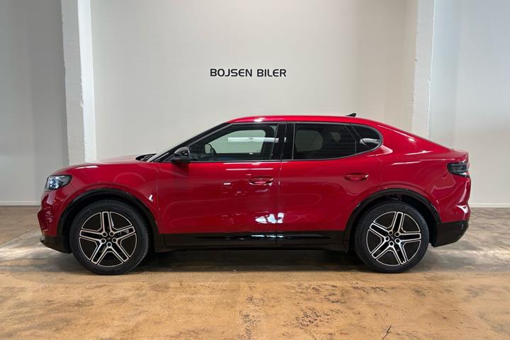 Rød Ford Capri fra 2025