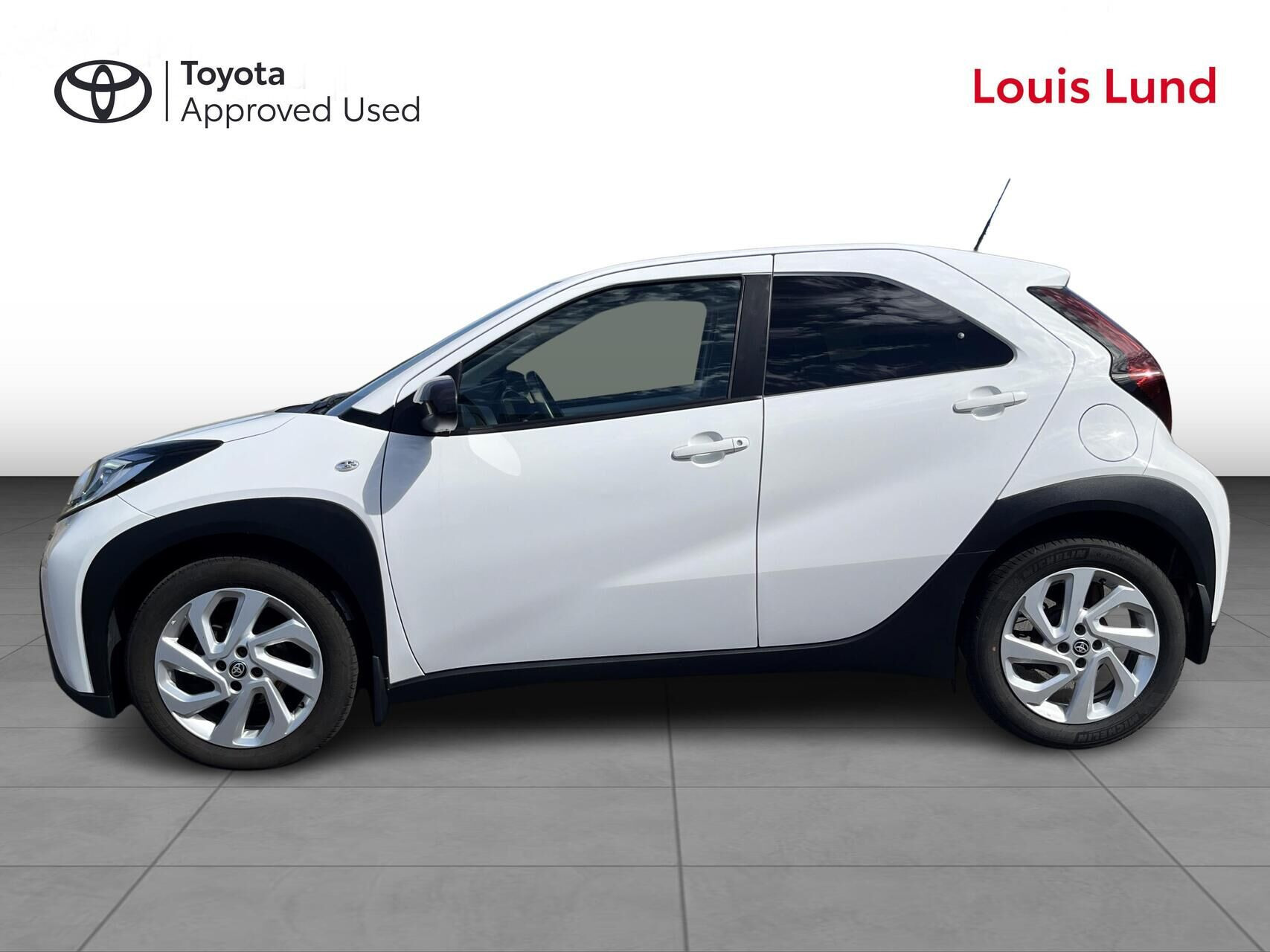 Hvid Toyota Aygo X fra 2022