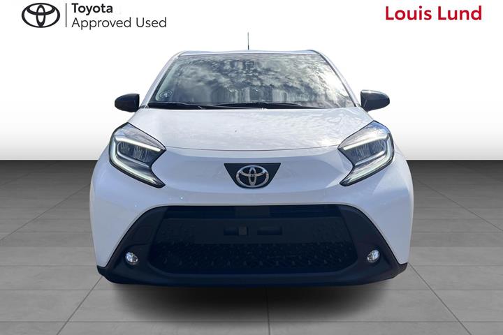 Hvid Toyota Aygo X fra 2022