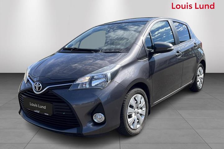 undefined Toyota Yaris fra 2016 set udefra
