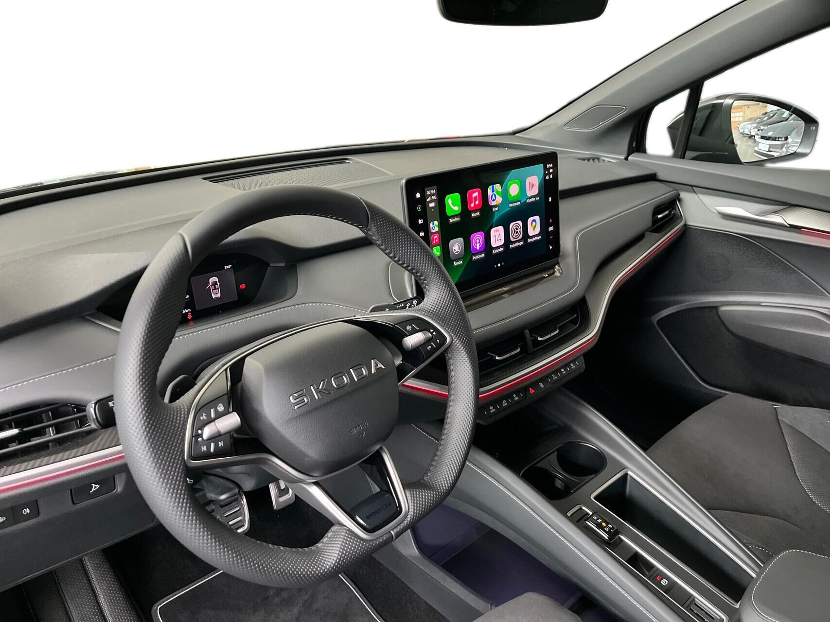 Grå Skoda Enyaq fra 2026