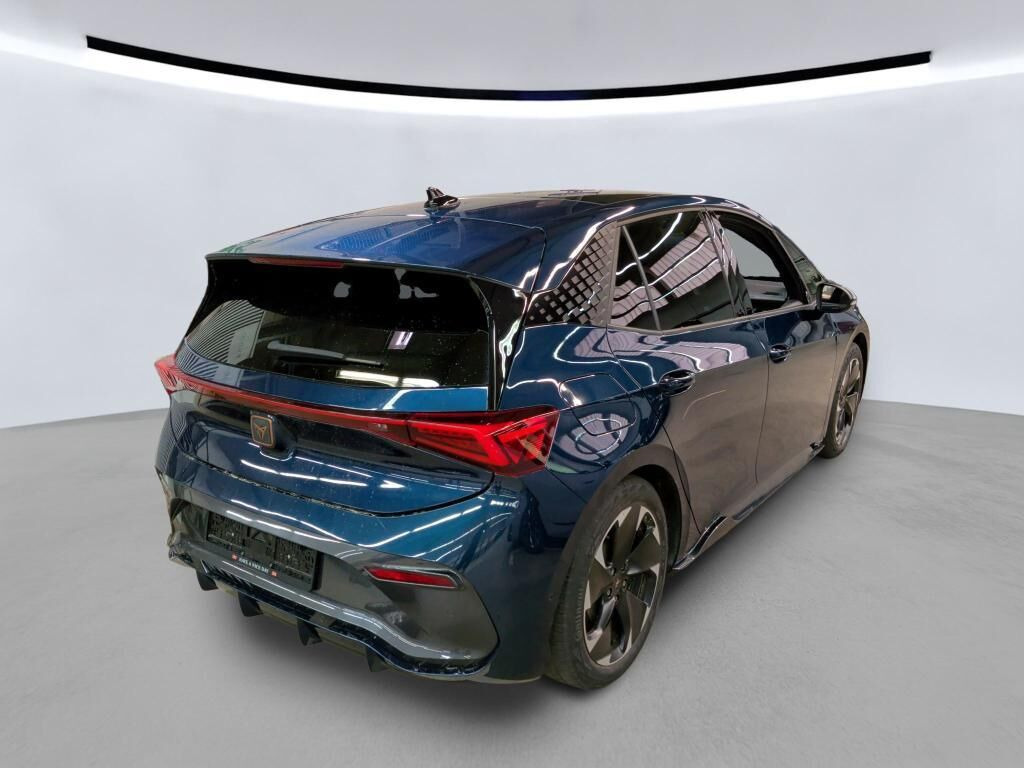 Blå Cupra Born fra 2022