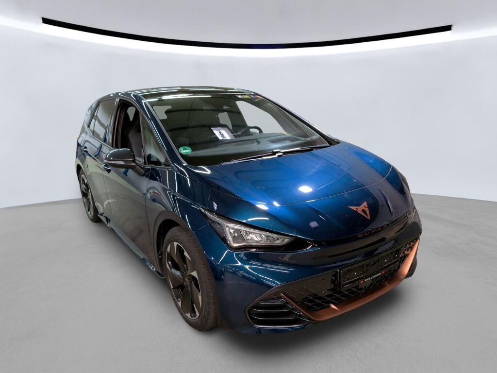 Blå Cupra Born fra 2022