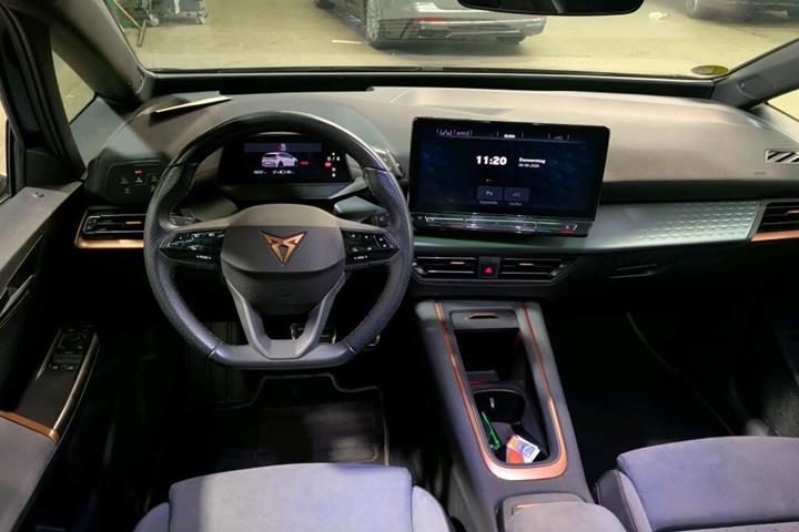 Blå Cupra Born fra 2022