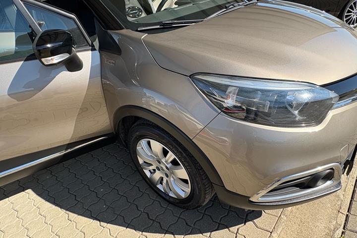 Sort Renault Captur fra 2014