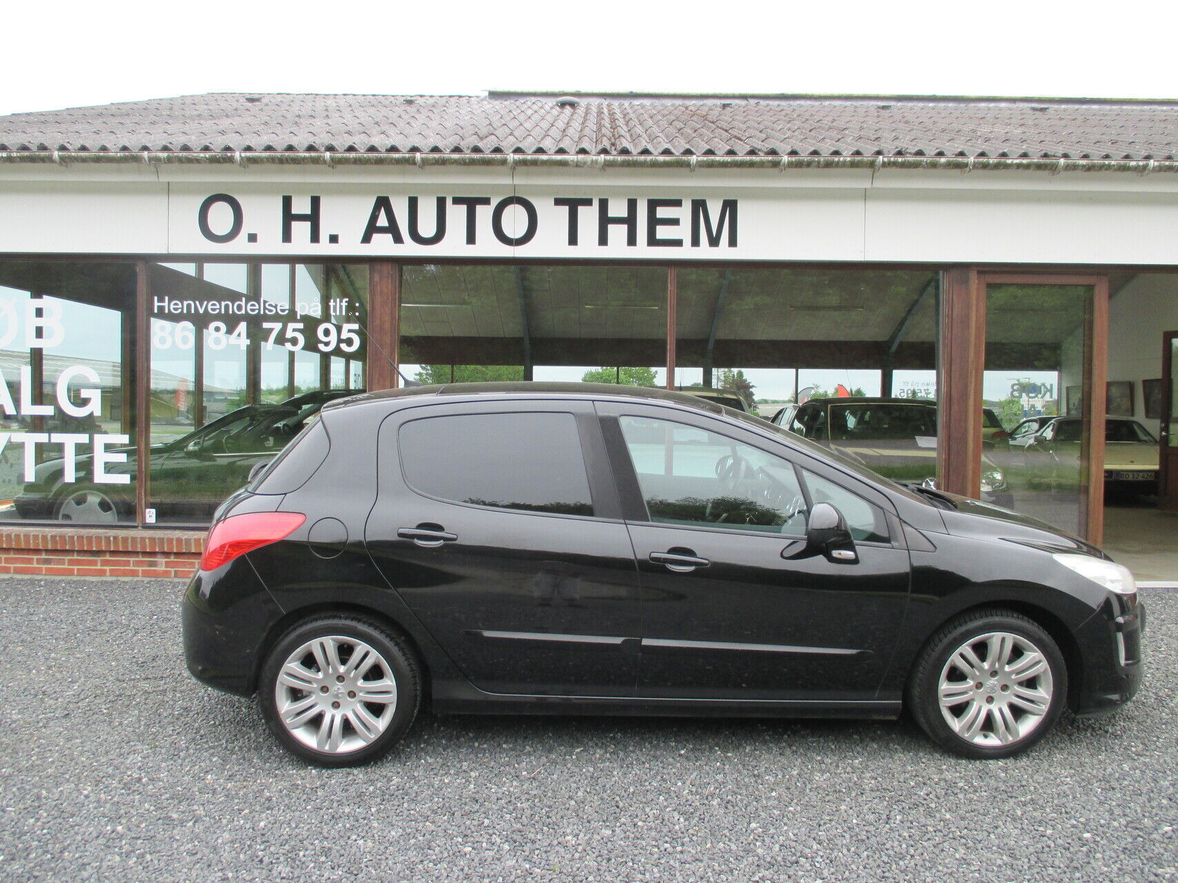 Sort Peugeot 308 fra 2009
