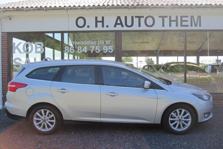 Sølv Ford Focus fra 2016