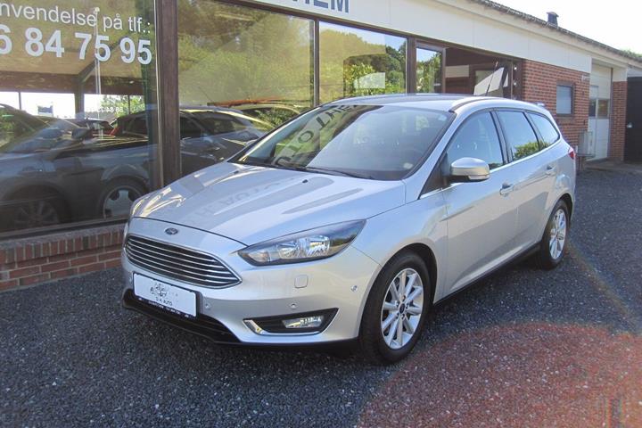 Sølv Ford Focus fra 2016