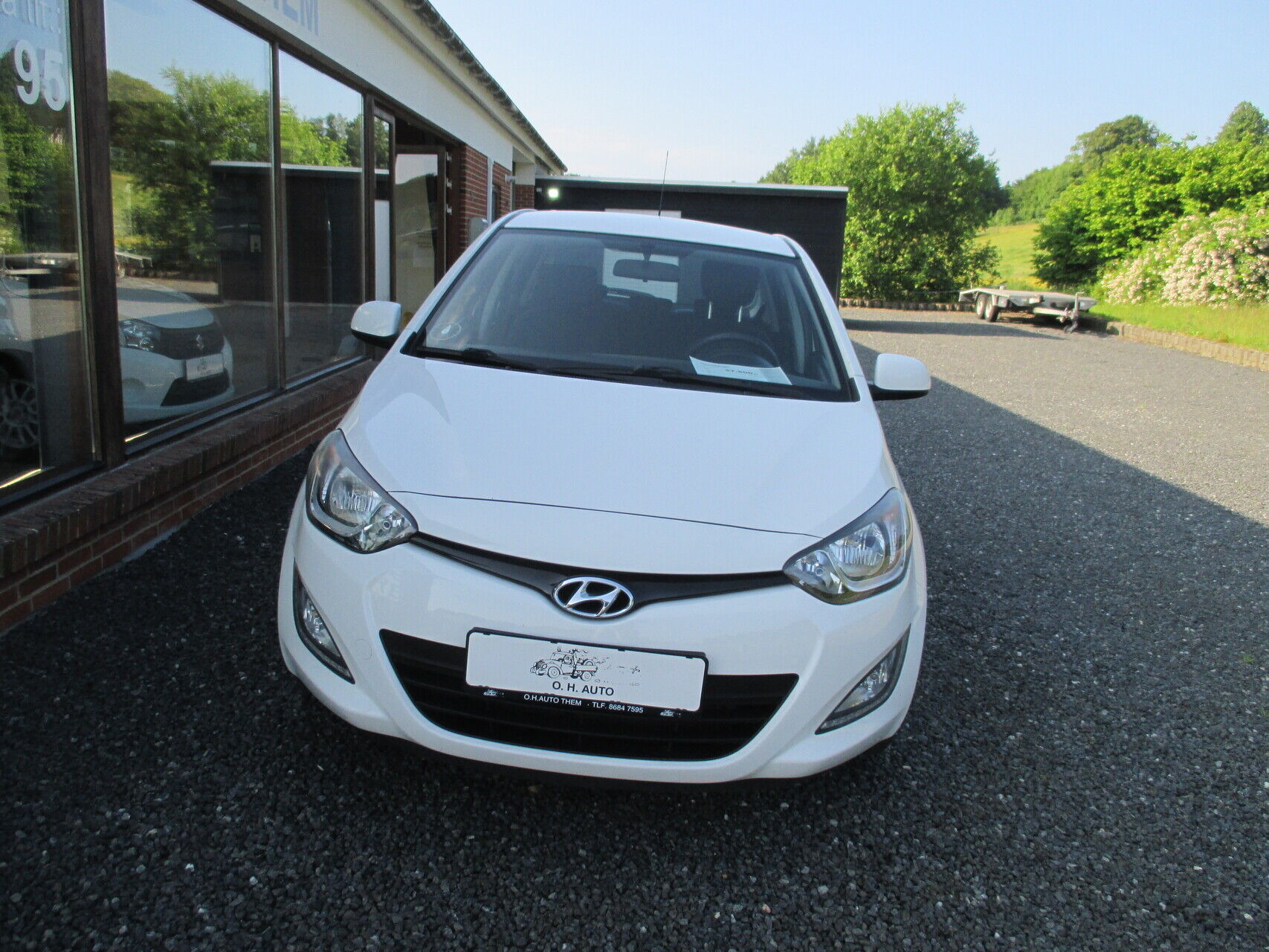 Hvid Hyundai i20 fra 2014
