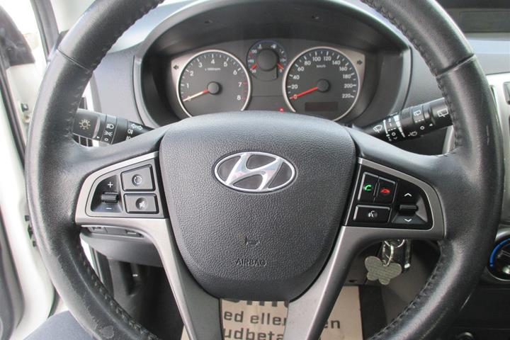 Hvid Hyundai i20 fra 2014