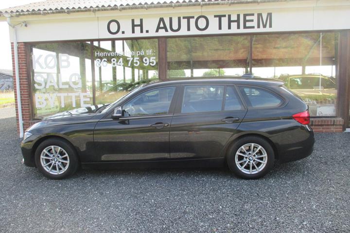 Sort BMW 320d fra 2017
