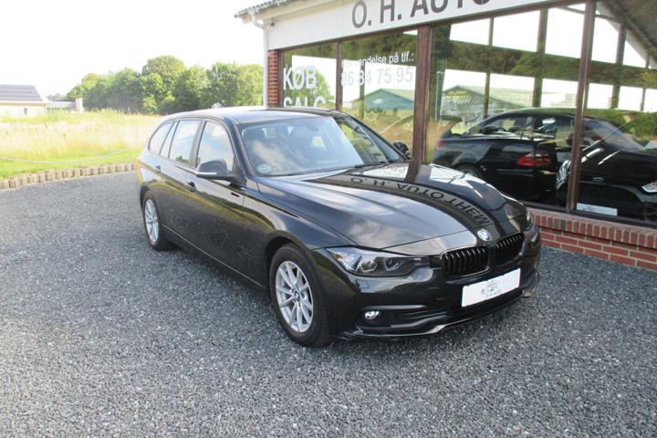 Sort BMW 320d fra 2017