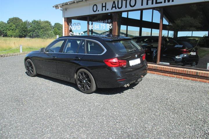 Sort BMW 320d fra 2018