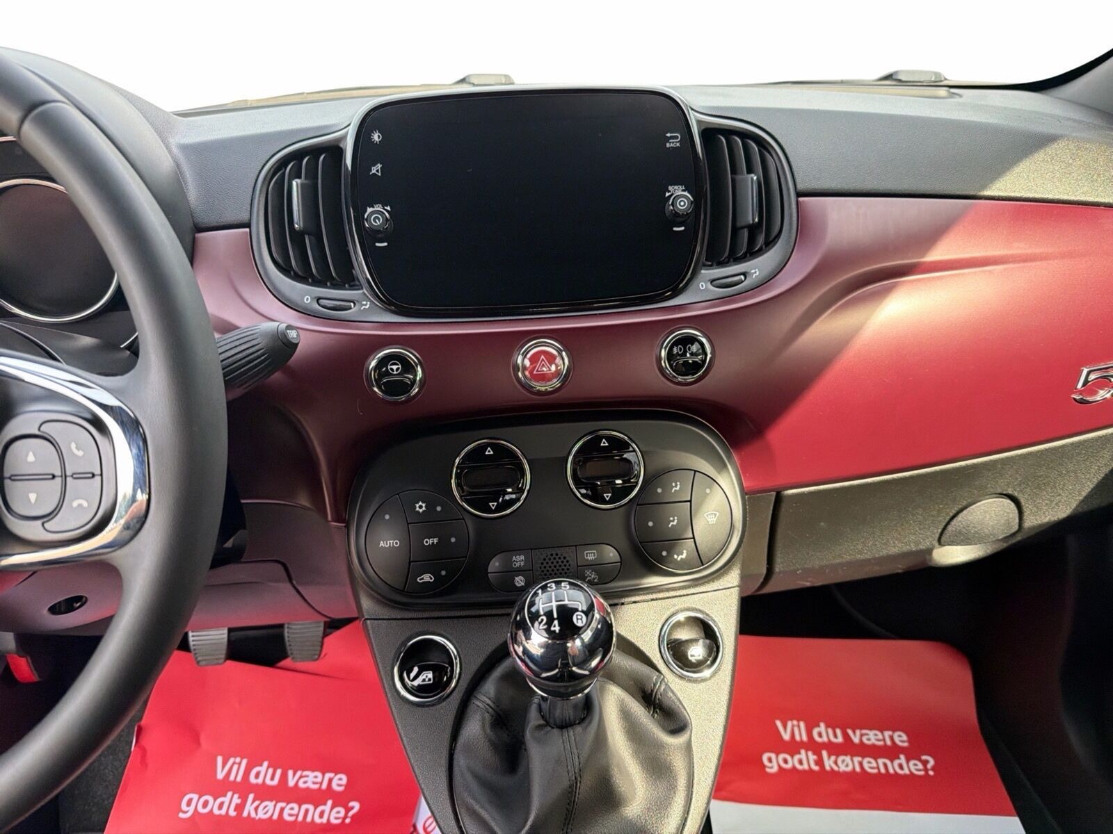 Sort Fiat 500C fra 2020