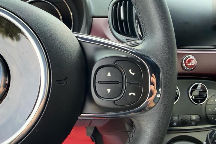 Sort Fiat 500C fra 2020