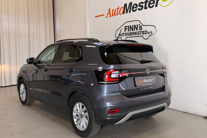 Grå VW T-Cross fra 2021