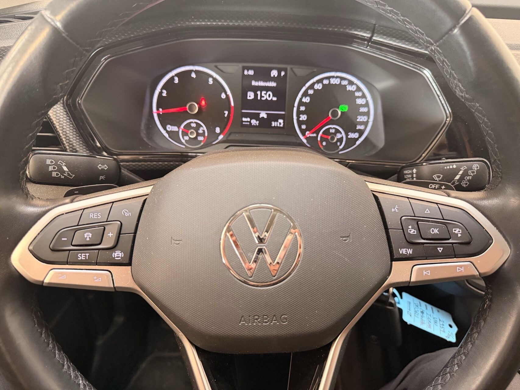 Grå VW T-Cross fra 2021