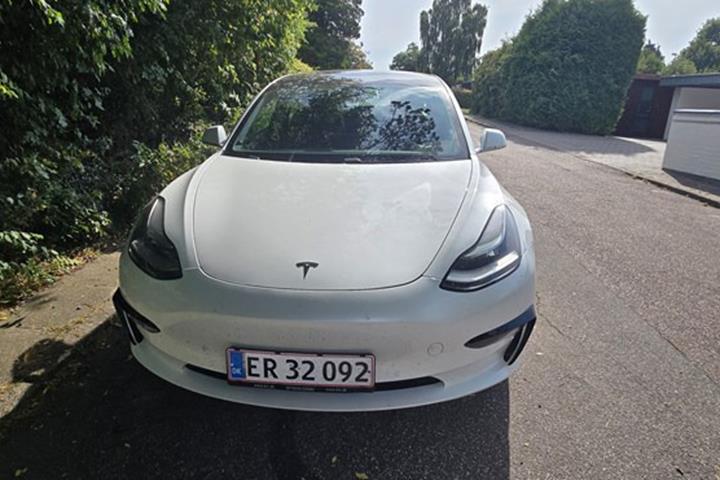 undefined Tesla Model 3 fra 2020