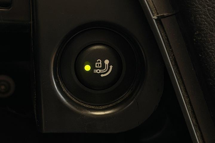 Grå BMW iX3 fra 2021