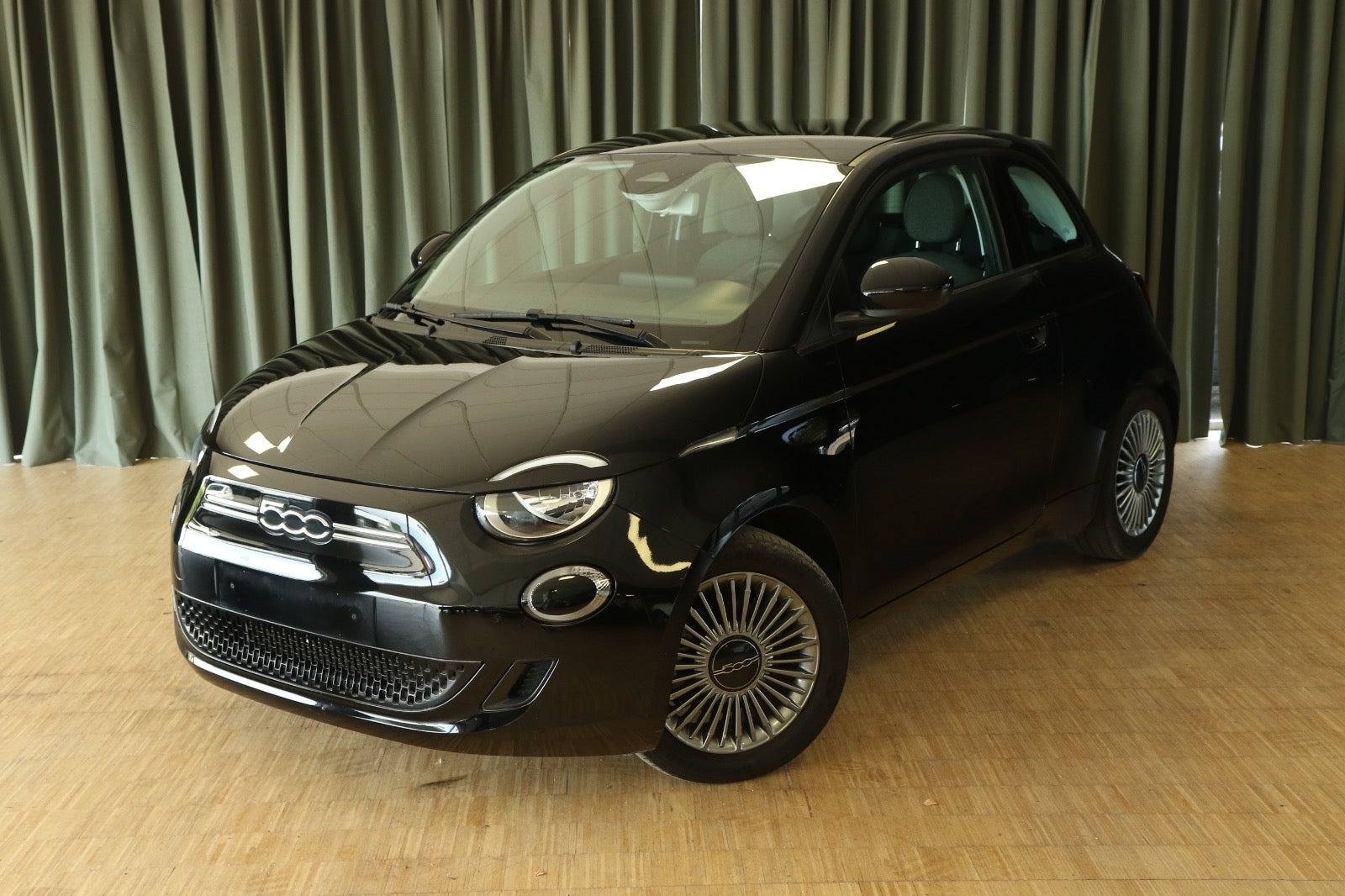 Fiat 500e 42 Icon
