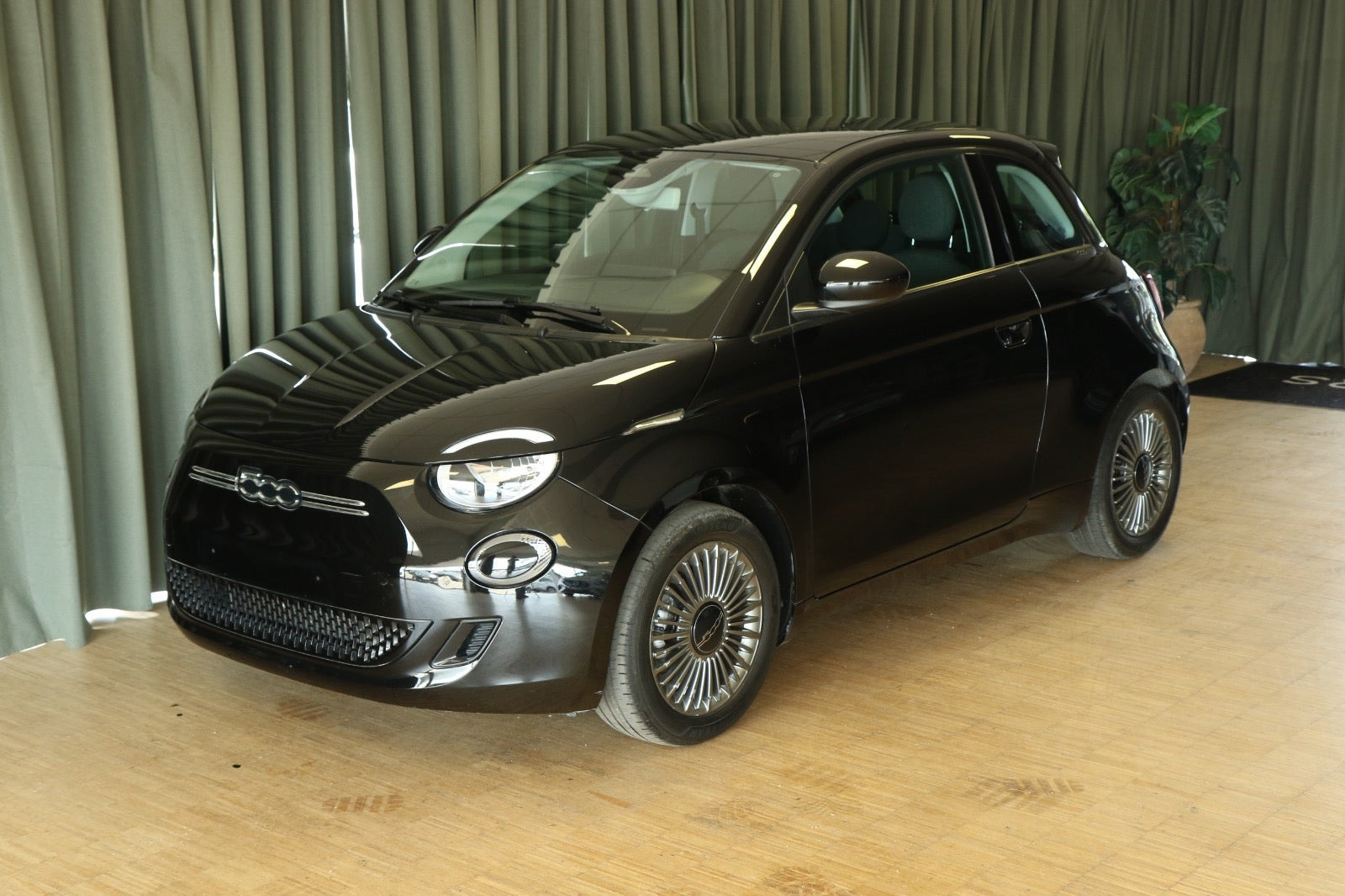 Sort Fiat 500e fra 2022