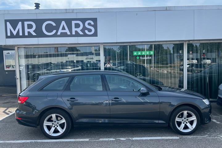 Grøn Audi A4 fra 2017