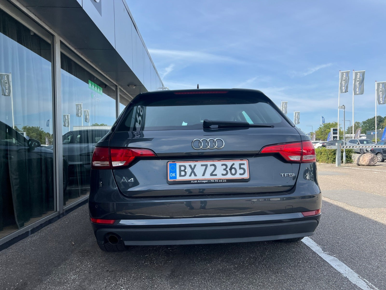 Grøn Audi A4 fra 2017