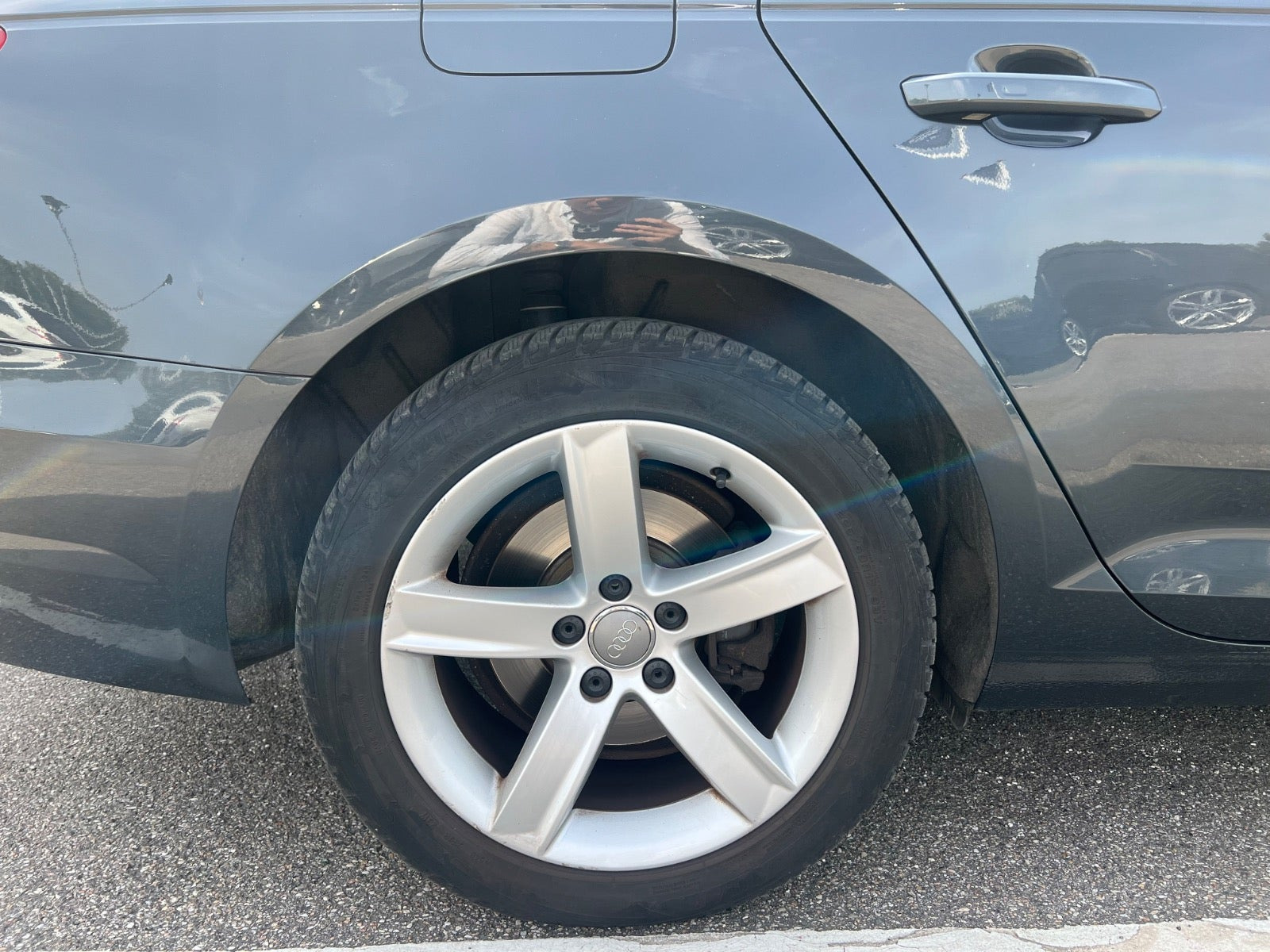 Grøn Audi A4 fra 2017