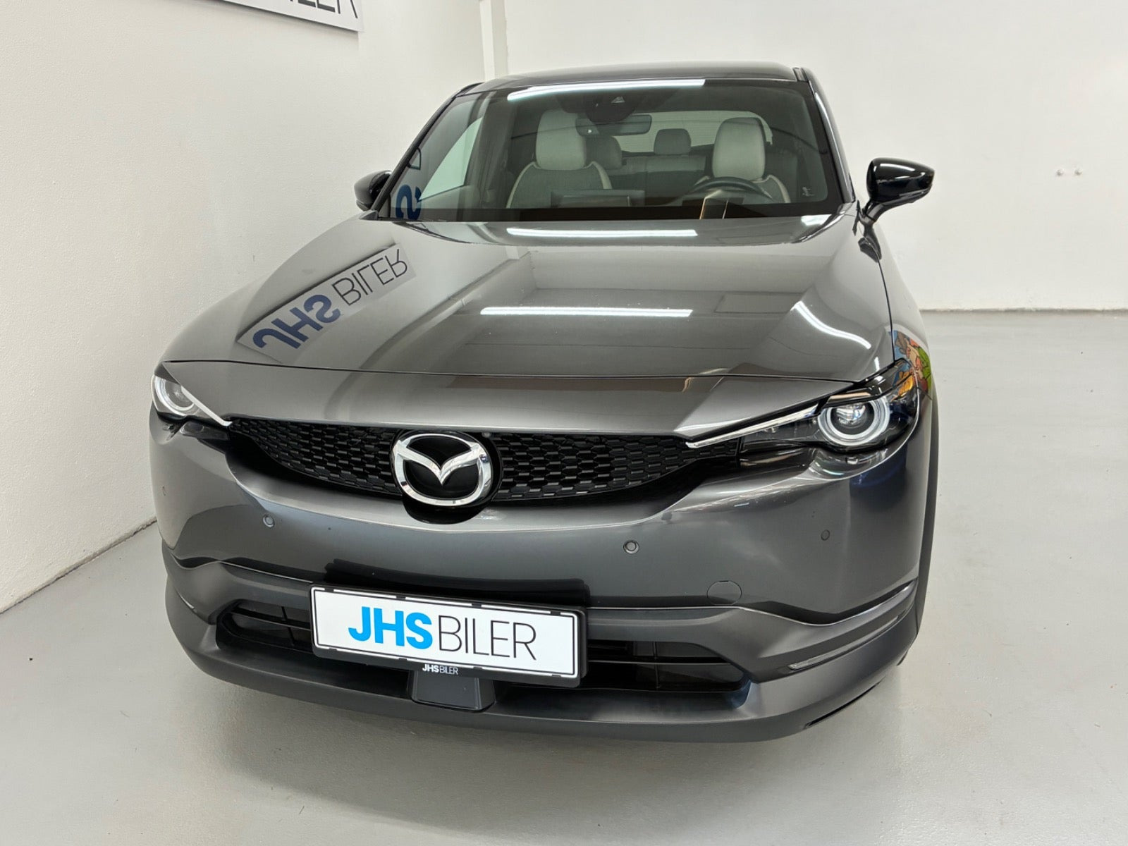 Grå Mazda MX-30 fra 2020