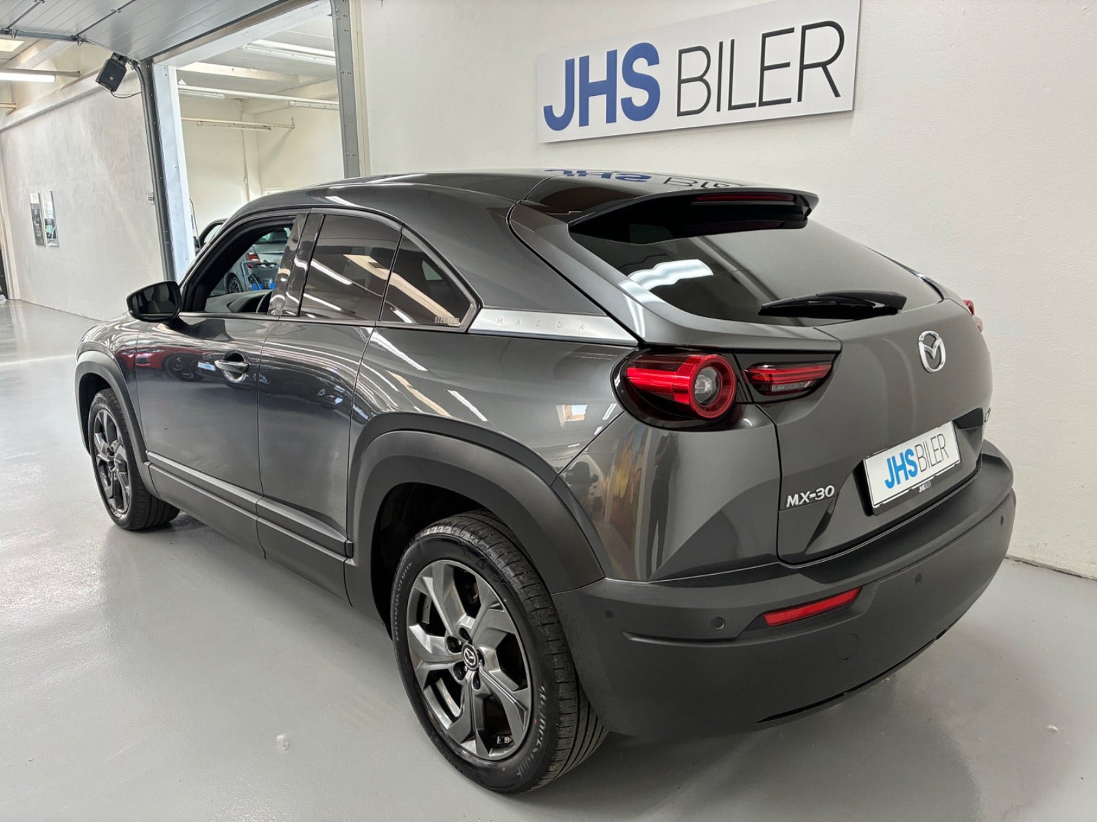Grå Mazda MX-30 fra 2020