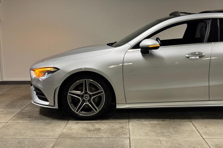 Sølv Mercedes CLA220 d fra 2020