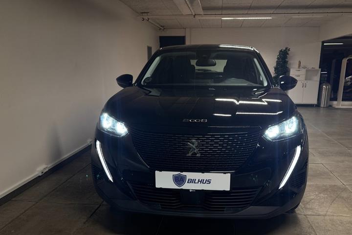Sort Peugeot 2008 fra 2023