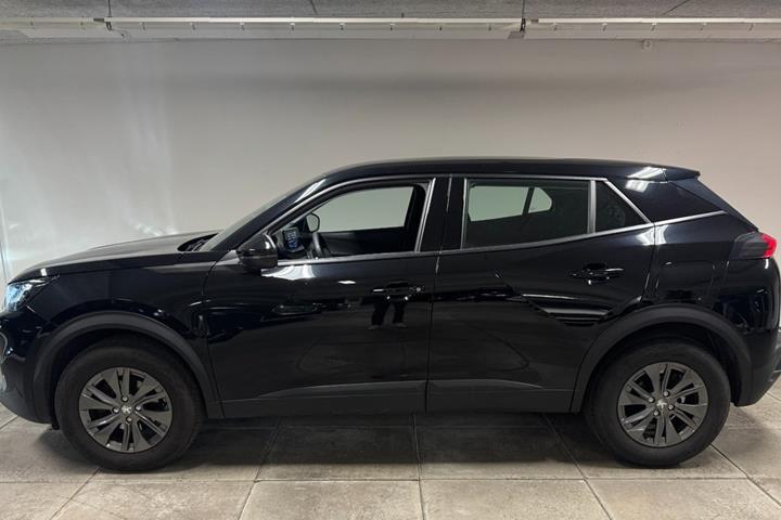 Sort Peugeot 2008 fra 2023
