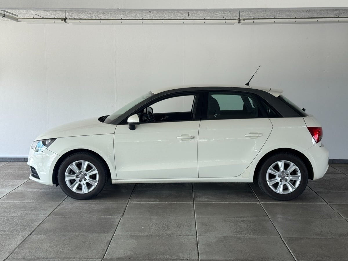 Hvid Audi A1 fra 2014