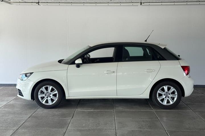 Hvid Audi A1 fra 2014