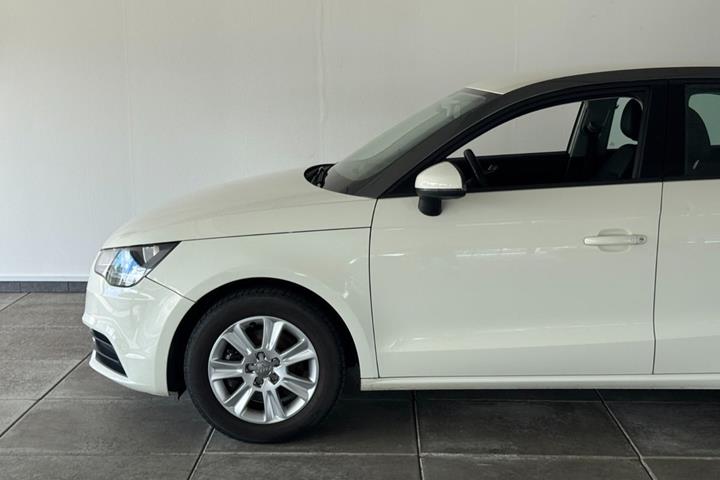 Hvid Audi A1 fra 2014