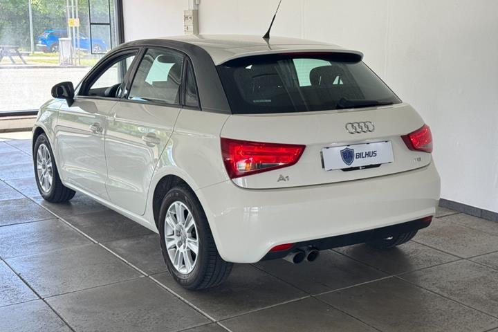 Hvid Audi A1 fra 2014