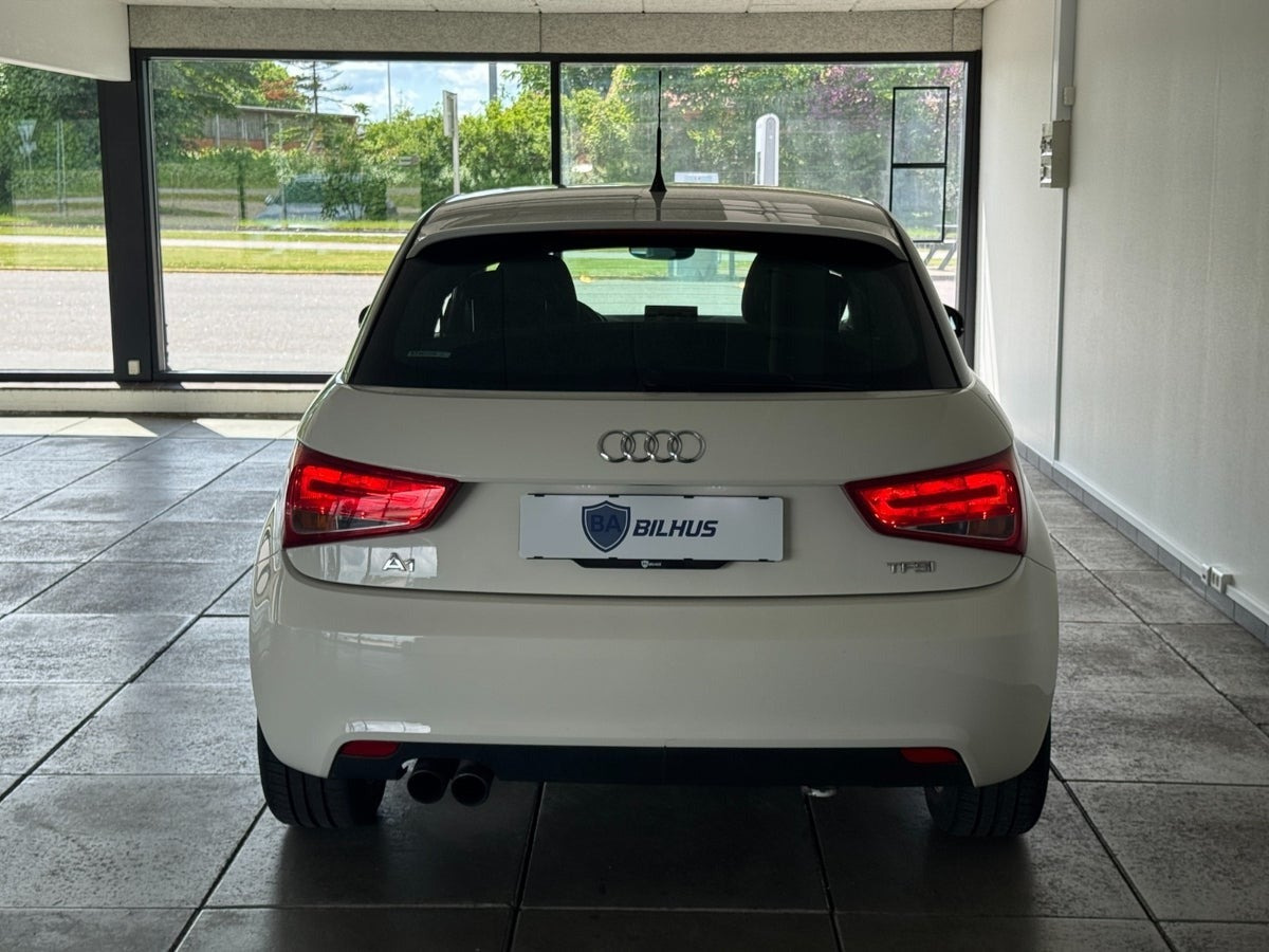 Hvid Audi A1 fra 2014