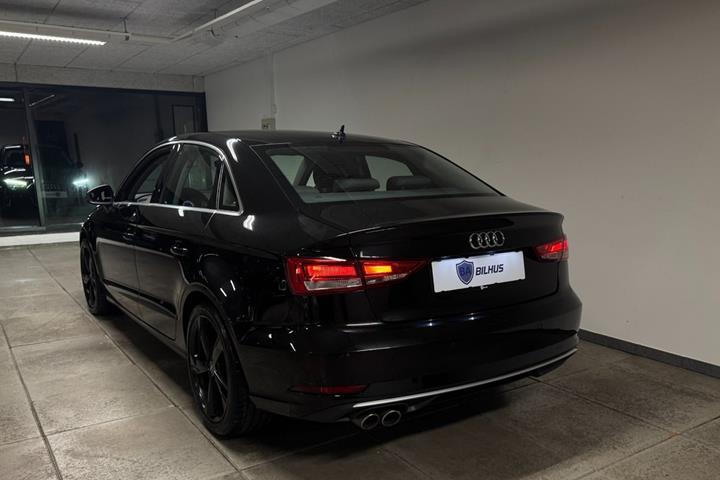 Sort Audi A3 fra 2018