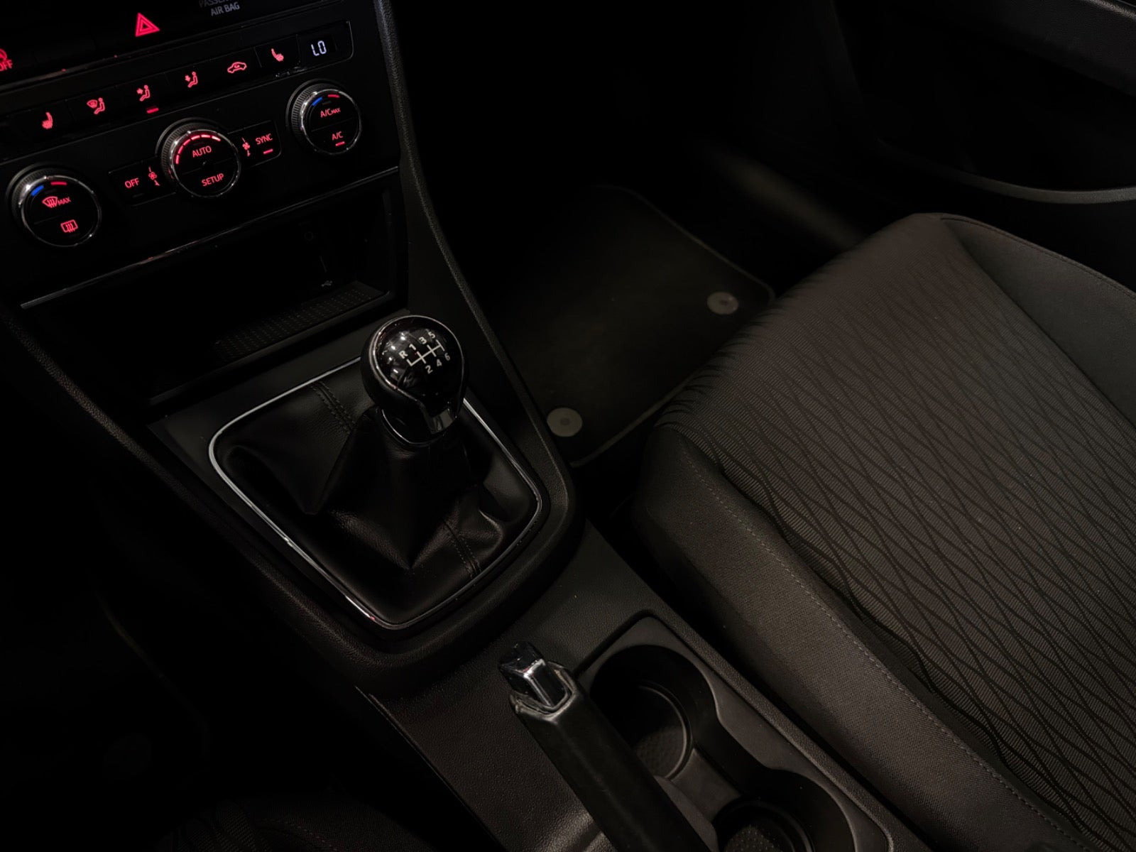 Rød Seat Leon fra 2016