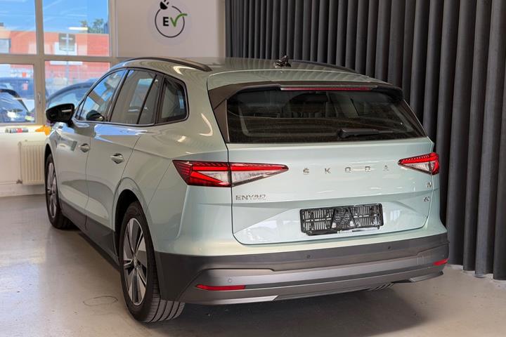 Turquoise Skoda Enyaq fra 2021