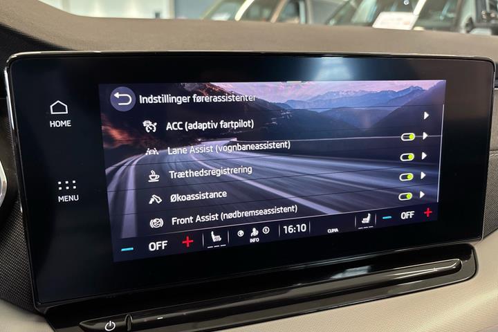 Hvid Skoda Octavia fra 2021