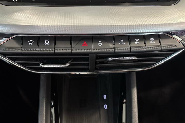 Hvid Skoda Octavia fra 2021