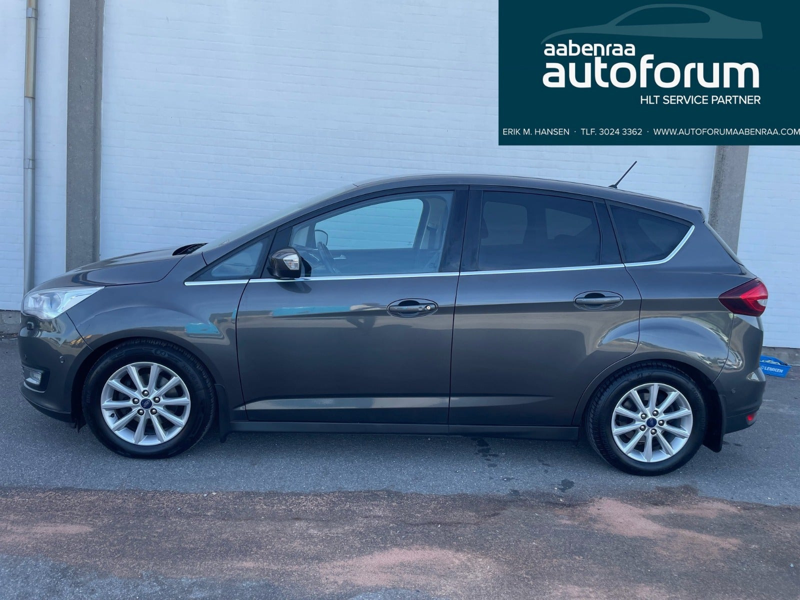 Grå Ford C-MAX fra 2018