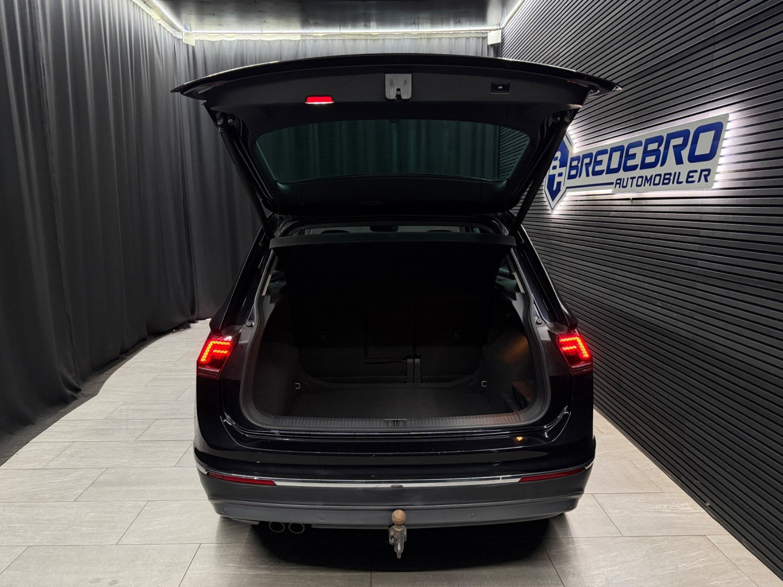 Sort VW Tiguan fra 2020