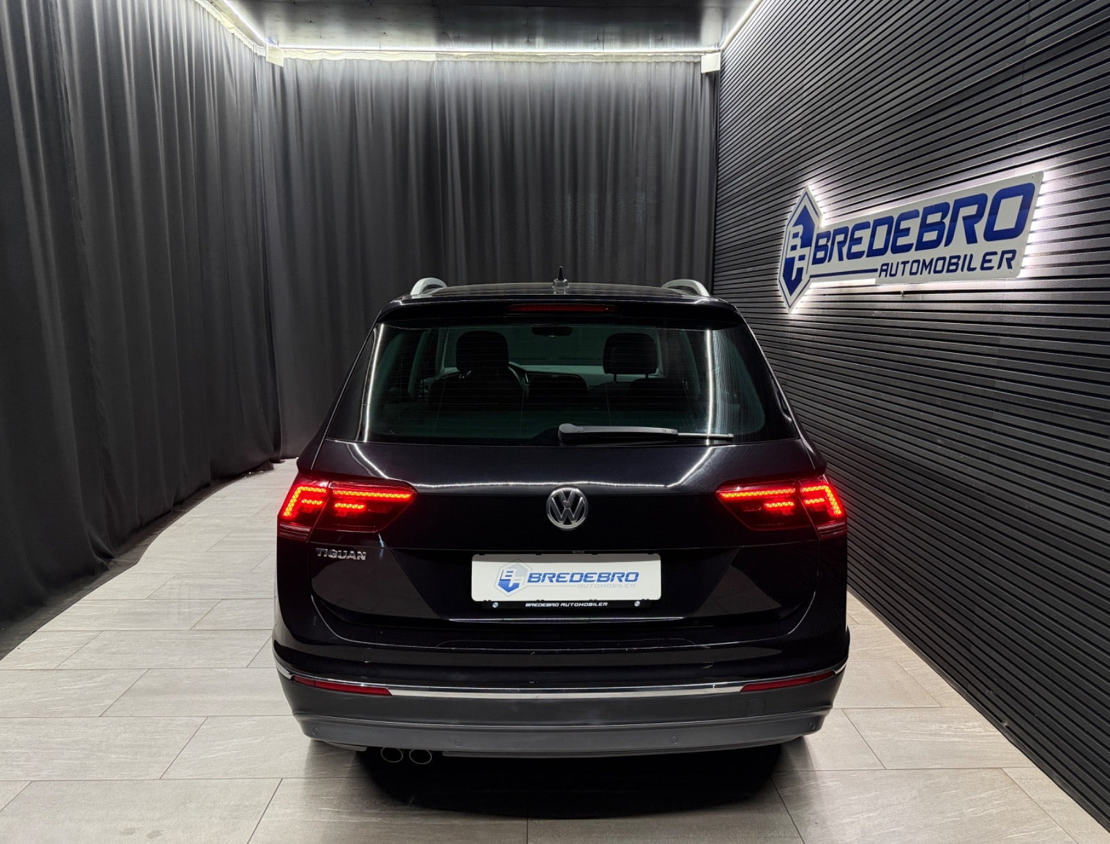 Sort VW Tiguan fra 2020